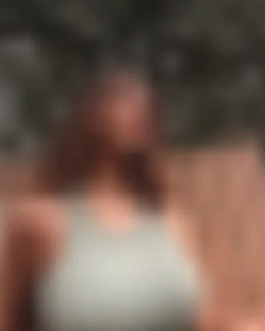 Nina, 33 Jahre — fussfetisch treffen in Biebrich