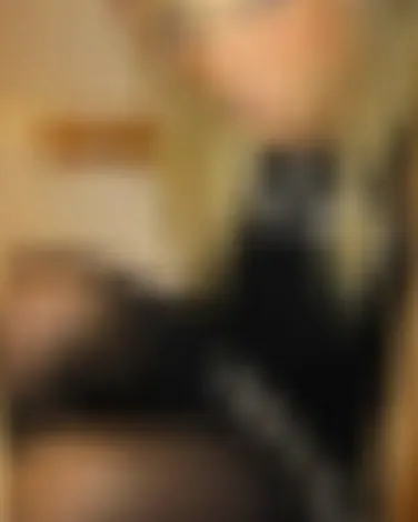 Nour, 32 Jahre — fussfetisch treffen in Viernheim