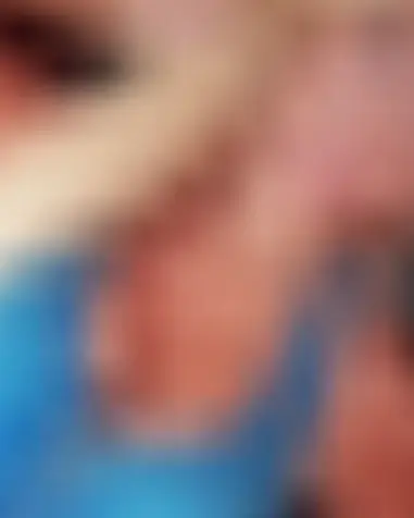 Lara, 21 Jahre — fussfetisch treffen in Leuben